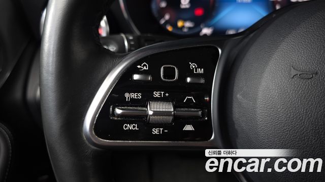 Mercedes-Benz GLC-Class 2021 — photo 16