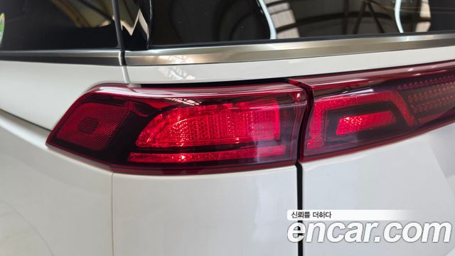 Kia Canival 2023 — photo 9