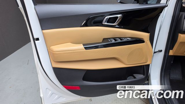 Kia Canival 2023 — photo 14