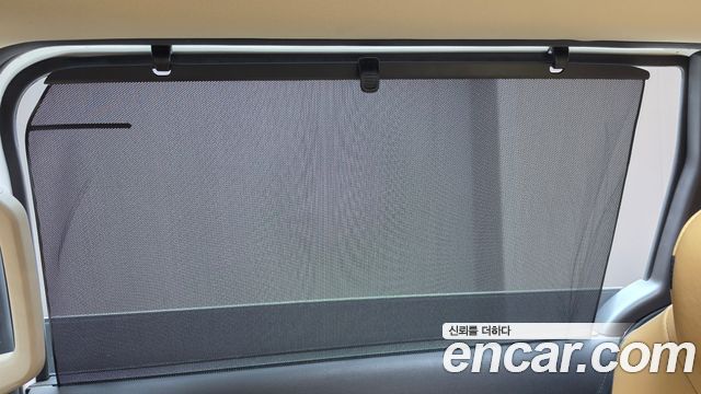 Kia Canival 2023 — photo 34