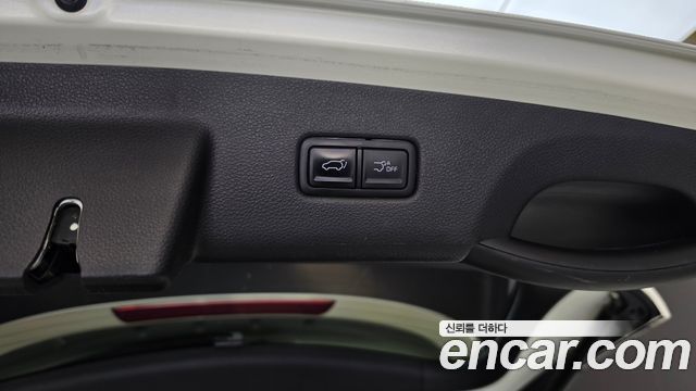 Kia Canival 2023 — photo 35