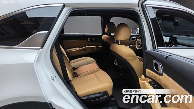 Kia Sorento 2023 — photo 18