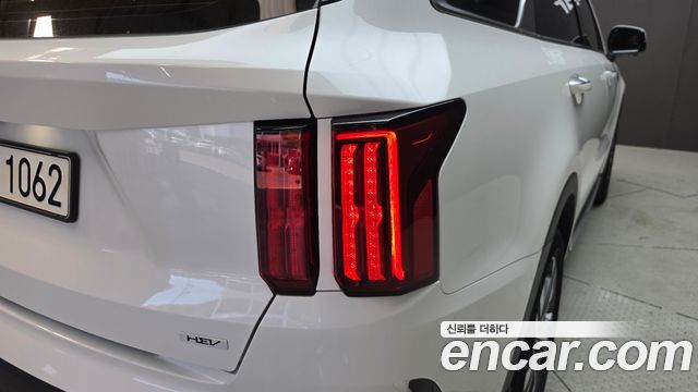 Kia Sorento 2023 — photo 9