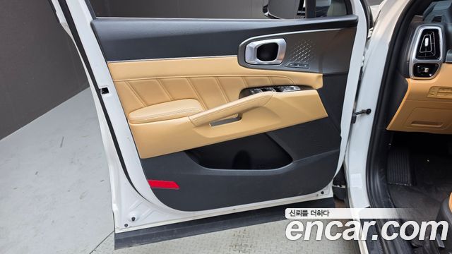 Kia Sorento 2023 — photo 14