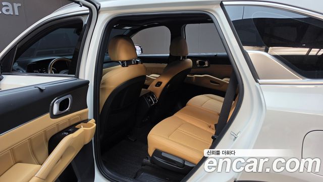 Kia Sorento 2023 — photo 16