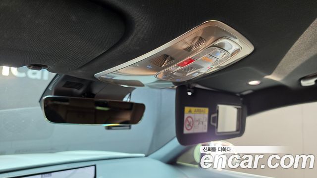Genesis GV70 2023 — photo 26