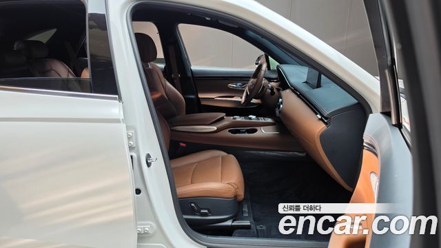 Genesis GV70 2023 — photo 16