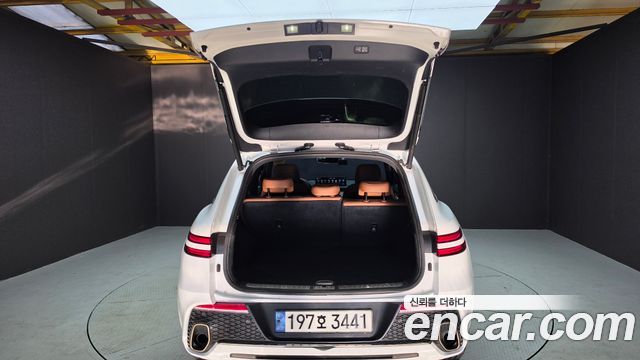 Genesis GV70 2023 — photo 33