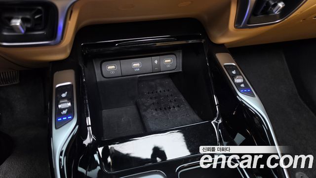 Kia Sorento 2023 — photo 32