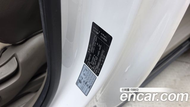 Kia Canival 2023 — photo 31