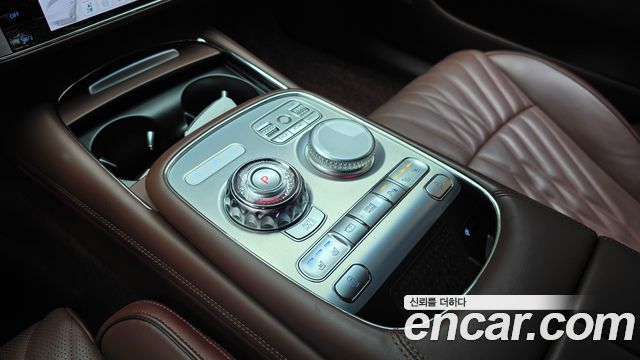 Genesis G90 2023 — photo 12