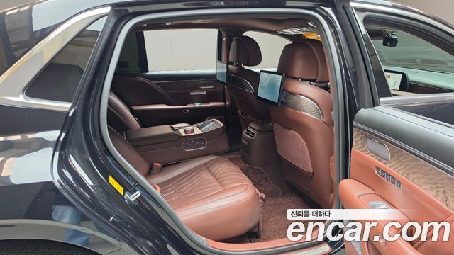 Genesis G90 2023 — photo 17