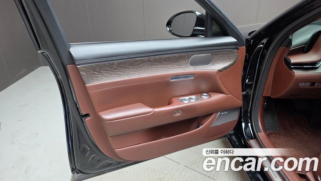 Genesis G90 2023 — photo 14