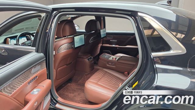 Genesis G90 2023 — photo 16