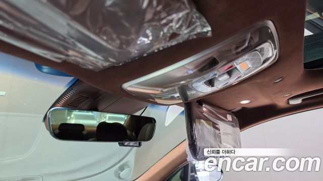 Genesis G90 2023 — photo 32