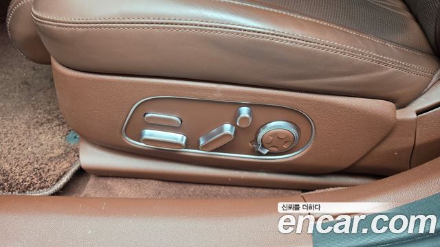 Genesis G90 2023 — photo 35