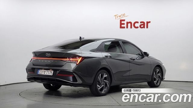 Hyundai AVANTE 2024 — photo 2