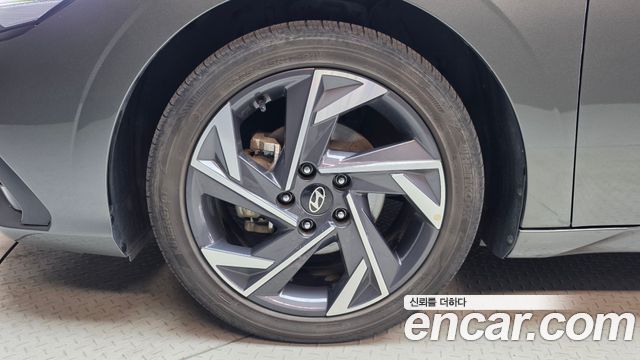 Hyundai AVANTE 2024 — photo 5