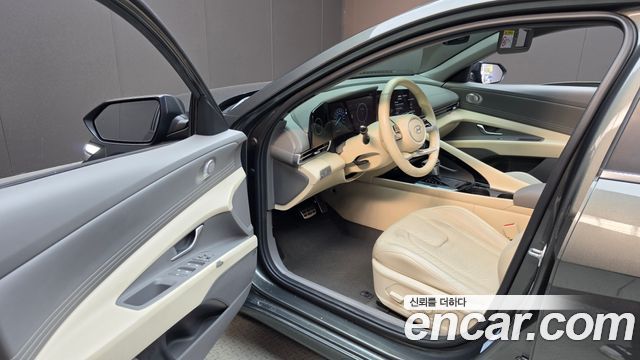 Hyundai AVANTE 2024 — photo 13