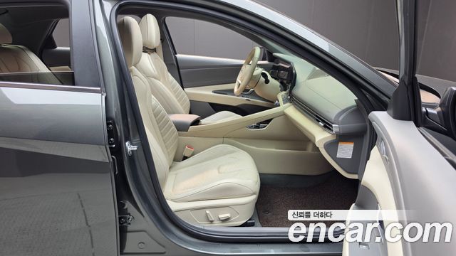 Hyundai AVANTE 2024 — photo 16