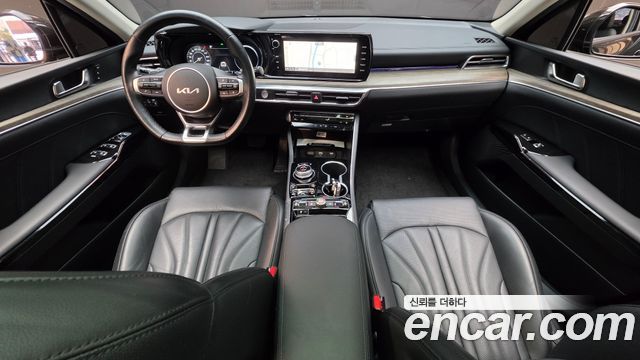 Kia K5 2022 — photo 10