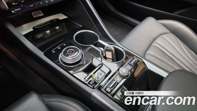 Kia K5 2022 — photo 12