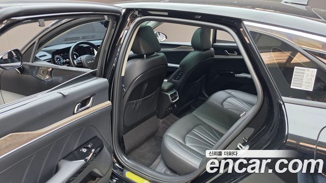Kia K5 2022 — photo 18