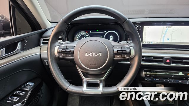 Kia K5 2022 — photo 19