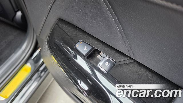 Kia K5 2022 — photo 28