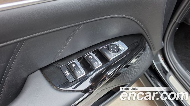 Kia K5 2022 — photo 33