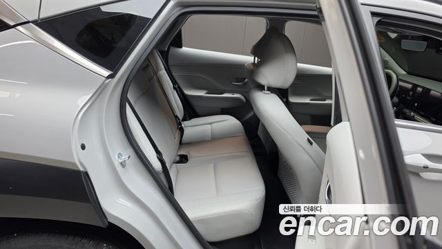 Hyundai Kona 2023 — photo 17