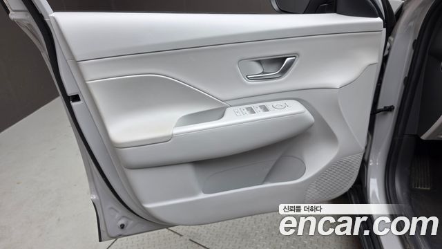 Hyundai Kona 2023 — photo 14