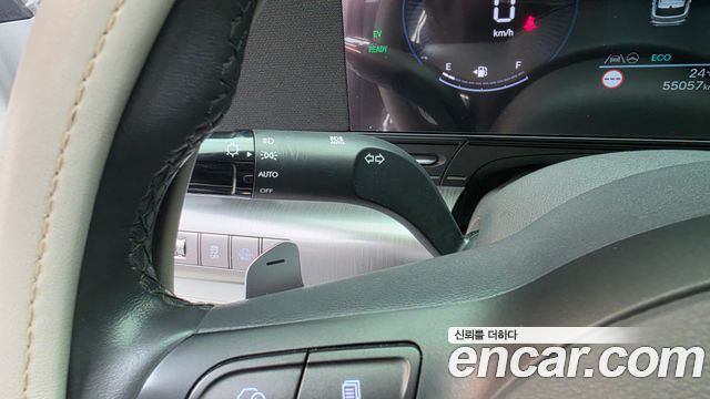 Hyundai Kona 2023 — photo 28