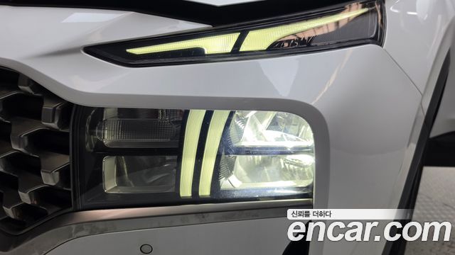 Hyundai Santafe 2021 — photo 8