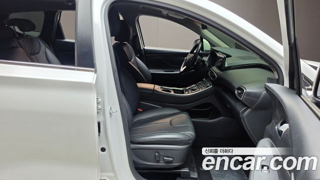 Hyundai Santafe 2021 — photo 16
