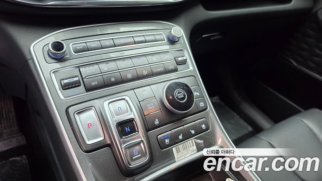 Hyundai Santafe 2021 — photo 27