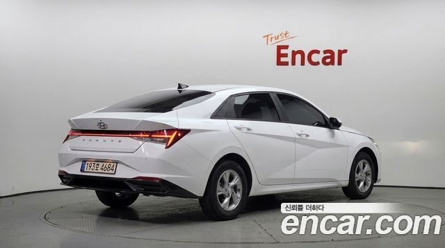 Hyundai AVANTE 2023 — photo 2