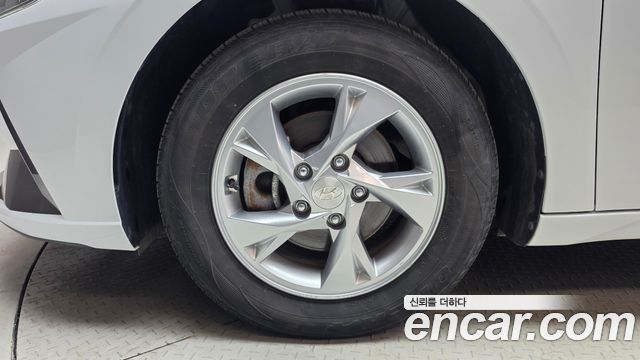 Hyundai AVANTE 2023 — photo 5