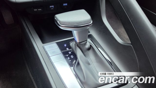 Hyundai AVANTE 2023 — photo 12