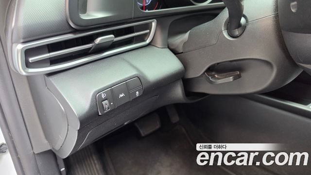 Hyundai AVANTE 2023 — photo 26