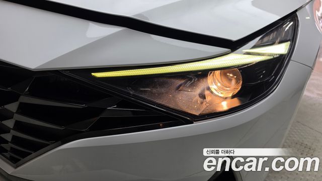 Hyundai AVANTE 2023 — photo 8