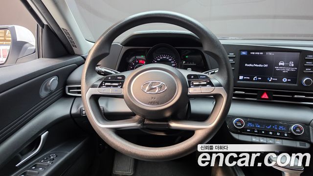 Hyundai AVANTE 2023 — photo 19