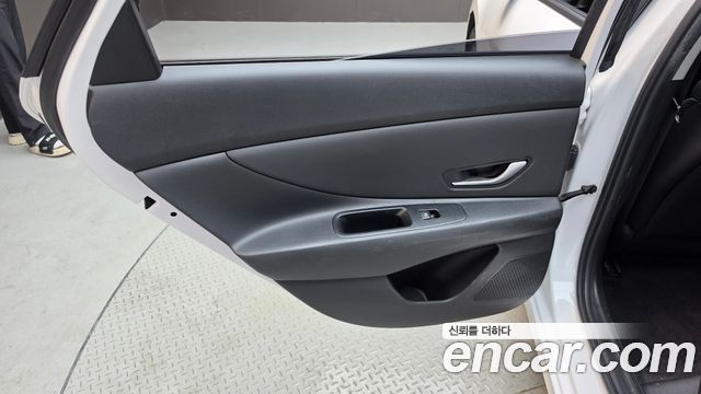 Hyundai AVANTE 2023 — photo 15