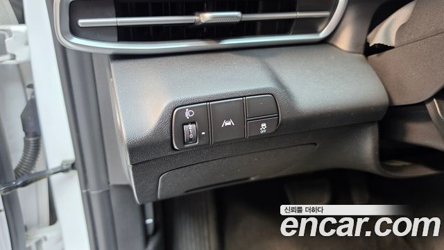 Hyundai AVANTE 2023 — photo 29