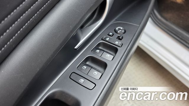 Hyundai AVANTE 2023 — photo 30