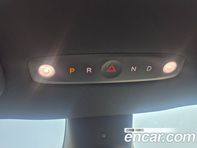 Tesla Model Y 2026 — photo 9