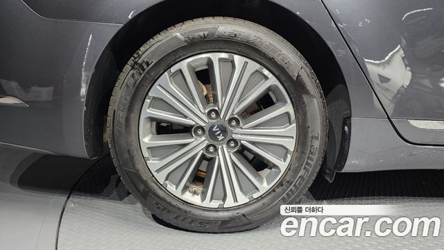 Kia K7 2019 — photo 5