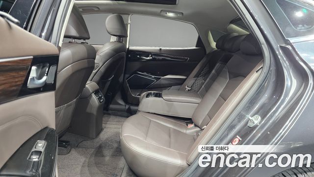Kia K7 2019 — photo 11