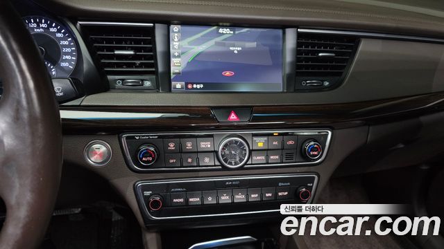 Kia K7 2019 — photo 13