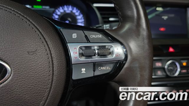 Kia K7 2019 — photo 16